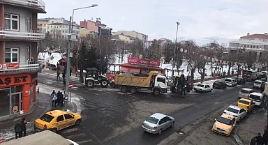 Belediye yılbaşına özel çalışıyor