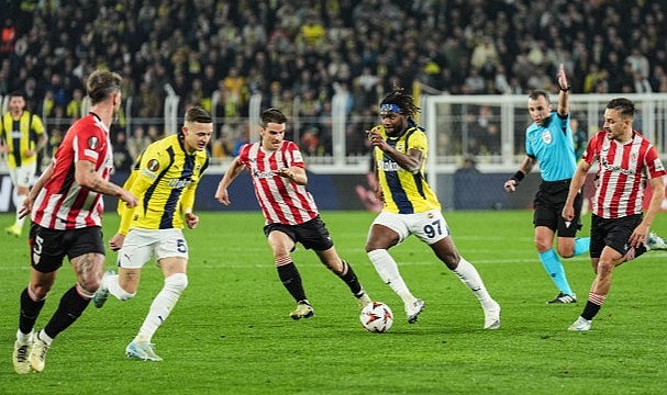 Fenerbahçe, Athletic Bilbao'ya Kadıköy'de 2-0 mağlup oldu
