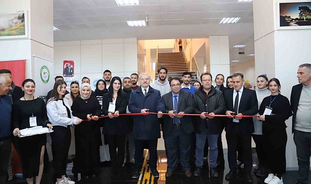 Iğdır Üniversitesi öğrenci toplulukları tanıtım günleri gerçekleşti