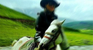 Kamu ihaleleri ile zengin olan kadın siyasetçinin paradan yana "DERDİ-YOK!"