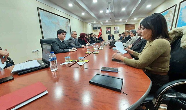 Kars'ta kadına şiddetle mücadele masaya yatırıldı