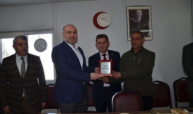 Muhtarlardan İl Özel İdare'ye kış boyunca sunulan kesintisiz hizmet için teşekkür