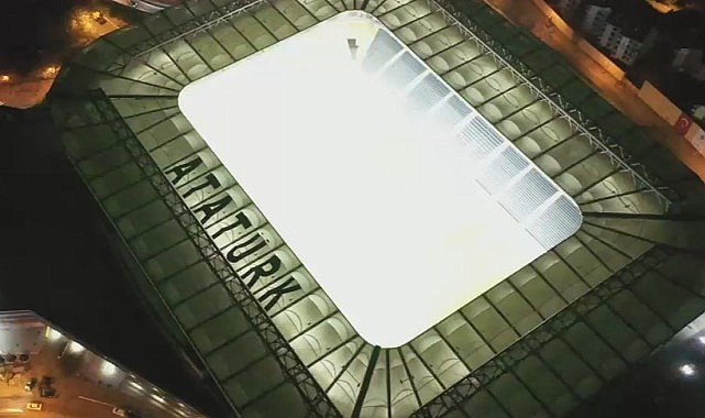 Mustafa Kemal Atatürk’ün ismi Fenerbahçe stadına yazılıyor