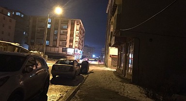 Nehir sokak sakinleri, aydınlatma direği bekliyor