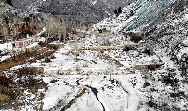 Sibirya soğukları Erzincan'ı dondurdu
