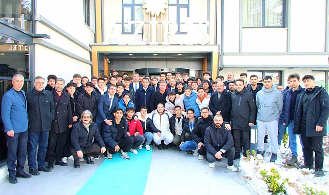 Vali Aydoğdu, öğrencilerle kahvaltıda buluştu