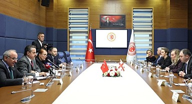 Vekil Koç, Gürcü Parlamenterlere Ardahan’ın taleplerini iletti