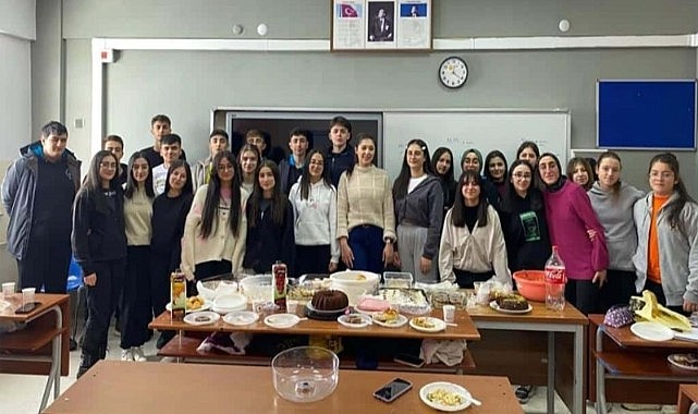 Yunus Emre Anadolu Lisesi “Yerli Malı Haftasını” kutladı
