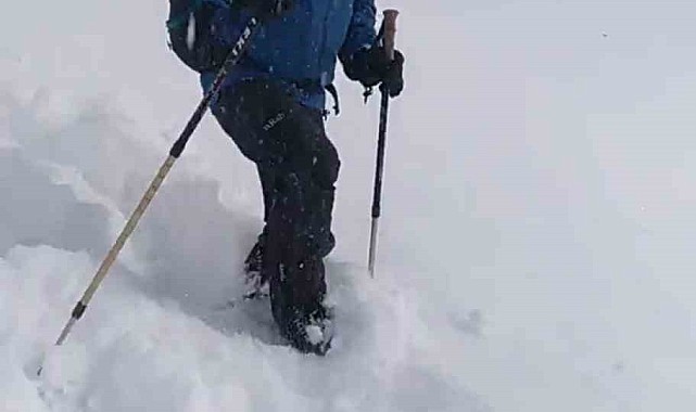 Ağrı Dağı'na çıkmak isteyen dağcılara kar ve fırtına engeli