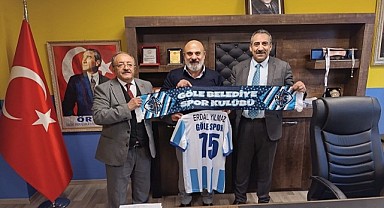 Akkoç ve Küpeli Göle Belediyespor’a yardım toplamak için gece-gündüz çalışıyor