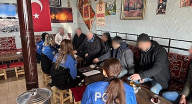 Ardahan Emniyeti, dolandırıcılık ve gasp olaylarına karşı vatandaşları bilgilendirdi