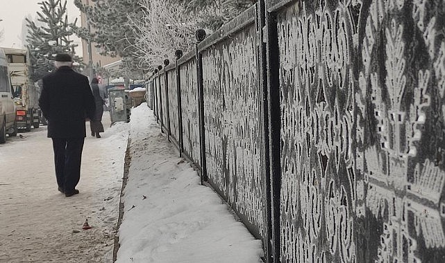Ardahan Göle dondu: Eksi 24'ü gördü