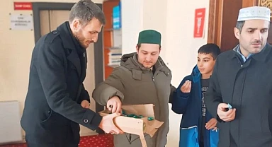 Ardahan Ülkü Ocakları Bolu Kartalkaya’da hayatını kaybedenler için Mevlid okuttu