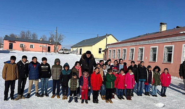 Başkan Budak, köy okullarını ziyaret etti