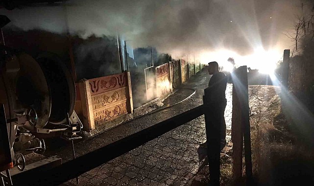 Camiyi kundaklayan psikolojik sorunları olan şahıs yakalandı