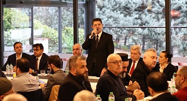 Çekmeköy Belediye Başkanı Orhan Çerkez, ilçedeki din görevlileriyle bir araya geldi
