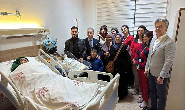 Erzincan'da yeni yılın ilk dakikalarında dünyaya gelen bebeğe 'Metehan' ismi verildi