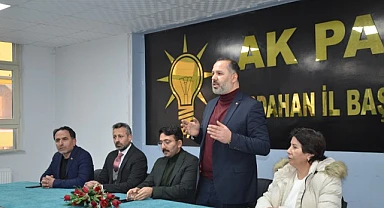 Hakan Aydın, ayağının tozuyla Belediyeyi eleştirdi!