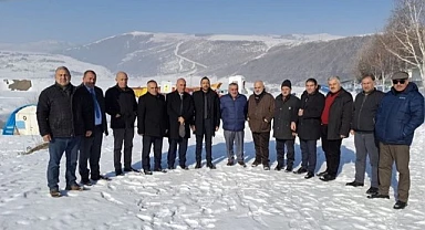İl Genel Meclis Üyeleri Balıkçılar köyündeki taş ocağında incelemelerde bulundu
