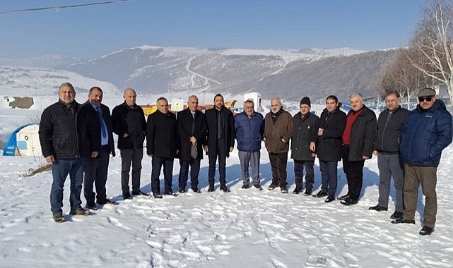 İl Genel Meclis Üyeleri Balıkçılar köyündeki taş ocağında incelemelerde bulundu