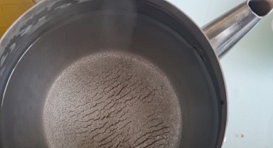 Karagöl Mahallesinde musluktan çamurlu su akıyor