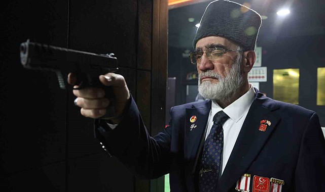Kıbrıs kahramanları 51 yıl sonra silah başında: 10'da 10 isabet sağladı