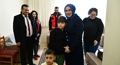 Koruyucu ailelerin desteklenmesi için Ardahan’da anlamlı ziyaret