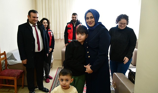 Koruyucu ailelerin desteklenmesi için Ardahan’da anlamlı ziyaret