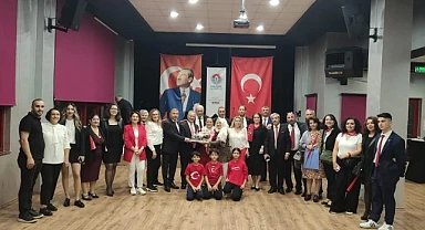 Maltepe Ardahanlılar Derneği’nden Kura Kadın Futbol Takımına maddi destek