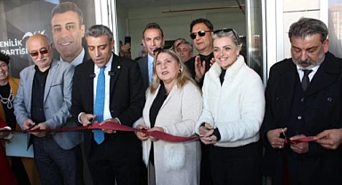 Öztürk Yılmaz liderliğinde Yenilik Partisi büyüyor
