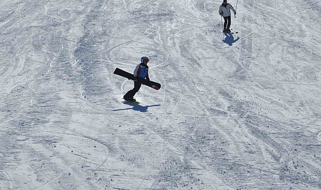 Sarıkamış Kayak Merkezi'nde kar kalınlığı 55 santim