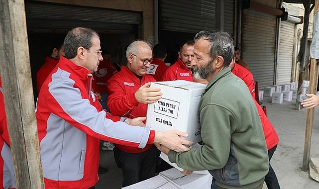 Türk Kızılay, Halep’te ’Sevgi Mağazası’ açtı