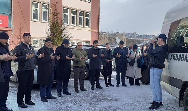 Umreciler kutsal topraklara dualarla uğurlandı