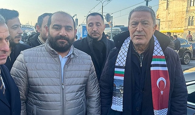Yıldız, Galata’dan Filistin’e Selam Gönderdi