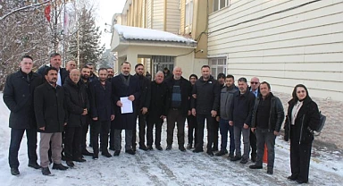 AK Parti İl Başkanı Aydın mazbatasını aldı