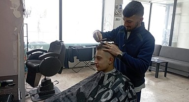 Ardahan'da berberler de zamdan nasibini aldı