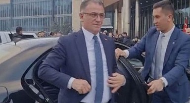 Ardahanlı Vali Ozan Balcı, Van Büyükşehir Belediyesine kayyum atandı