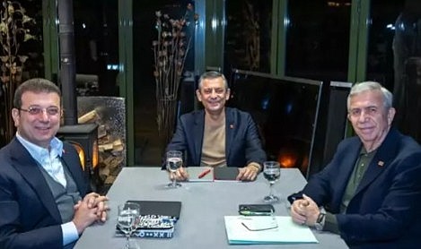 CHP'de son zamanların en kritik toplantısı! Özgür Özel'in mesajı manidar