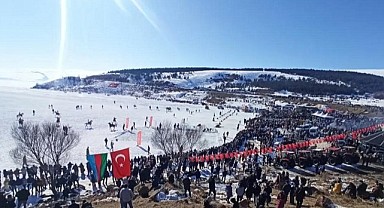 Çıldır Gölü Festivali nefes kesti