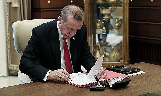 Cumhurbaşkanı Erdoğan, Turizm Bakanlığı'ndaki o ismi görevden aldı
