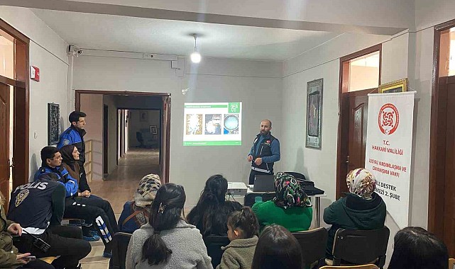 Hakkari polisinden bilgilendirme çalışması