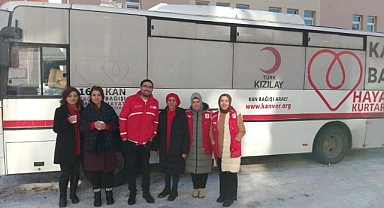 Kızılay kan bağışı aracı Ardahan'da