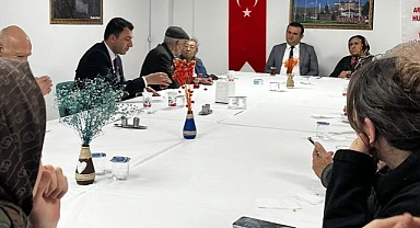 Müdür Çetinkaya, huzur evi sakinleriyle bir araya geldi