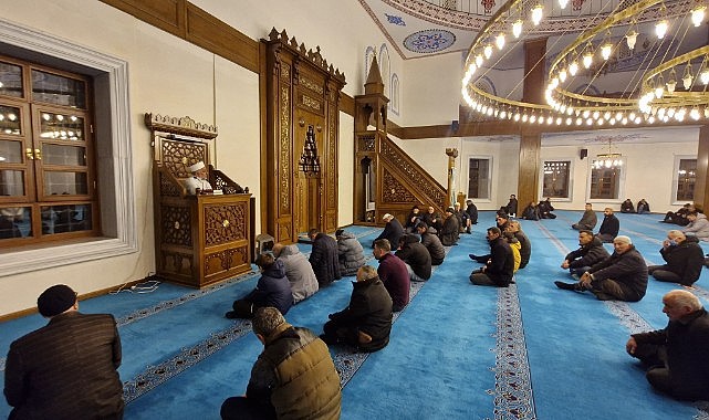 Ramazanın müjdecisi Berat Kandili idrak edildi