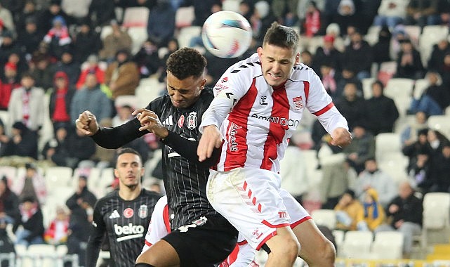 Sivasspor'u 2 golle geçti! Beşiktaş 3 puan hasretini sona erdirdi