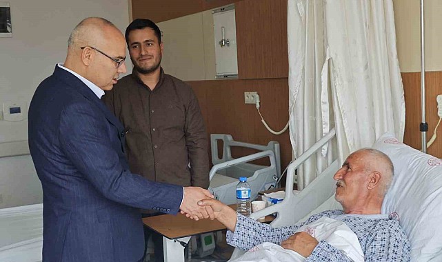 Ağrı Valisi Koç bayram ziyaretlerini gerçekleştirdi