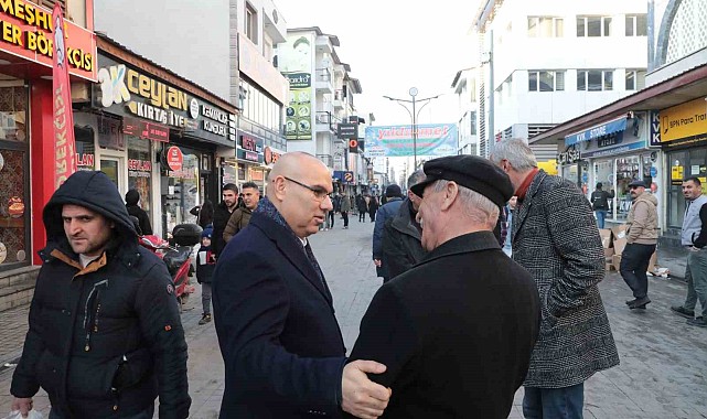 Ağrı Valisi Koç, Ramazan'da esnaf ve vatandaşlarla buluştu