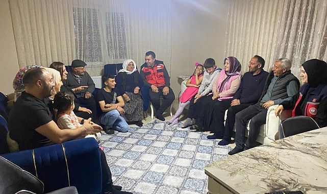 Ardahan'da anlamlı 4 kuşak bir arada iftar sofrası