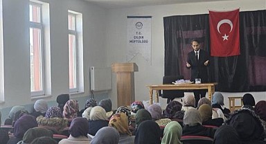 Çıldır İlçe Müftülüğü, 8 Mart'ı kadınların eğitimine dikkat çekerek kutladı
