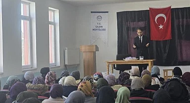 Çıldır İlçe Müftülüğü, 8 Mart'ı kadınların eğitimine dikkat çekerek kutladı